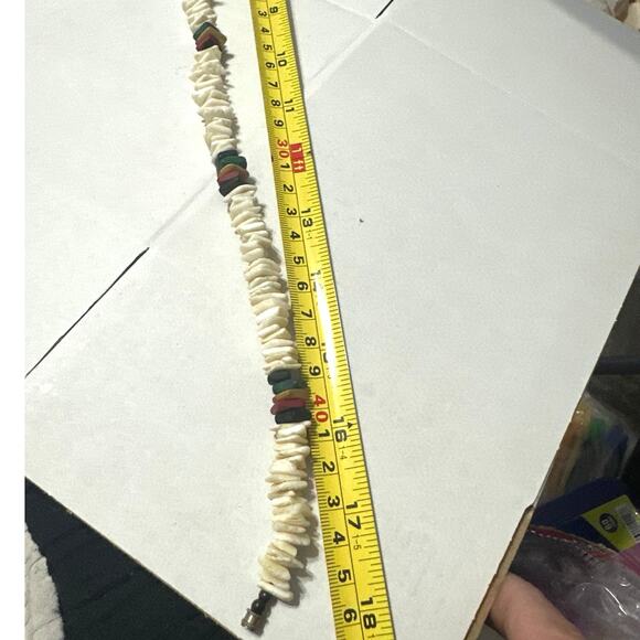 Puka Shell Chip Multi Color Beaded Necklace 18”
Puka Shells come from the Beach. - Picture 2 of 3
